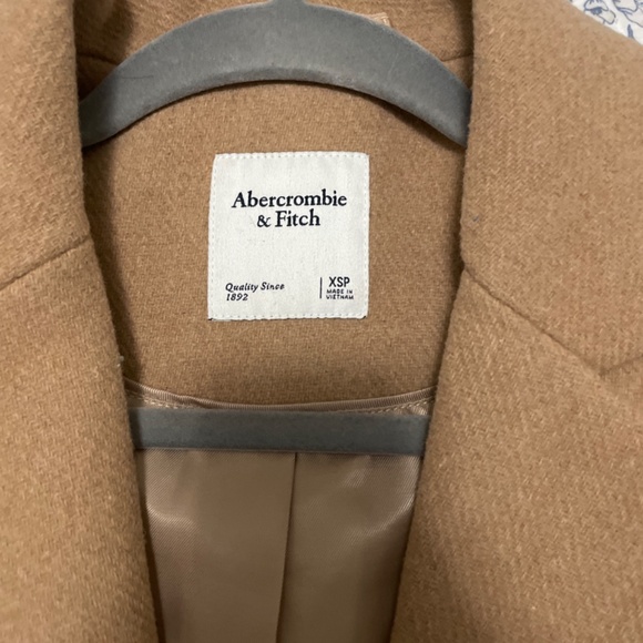 Tan Coat - Picture 2 of 3